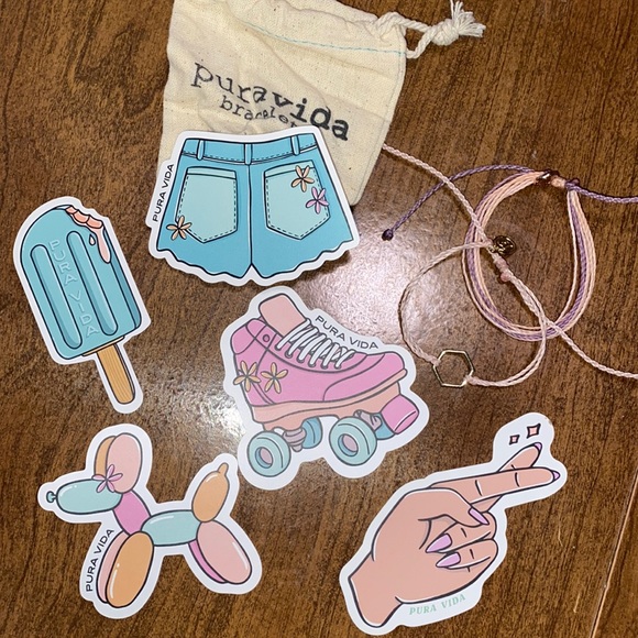 2 pura vida bracelets - Picture 1 of 4